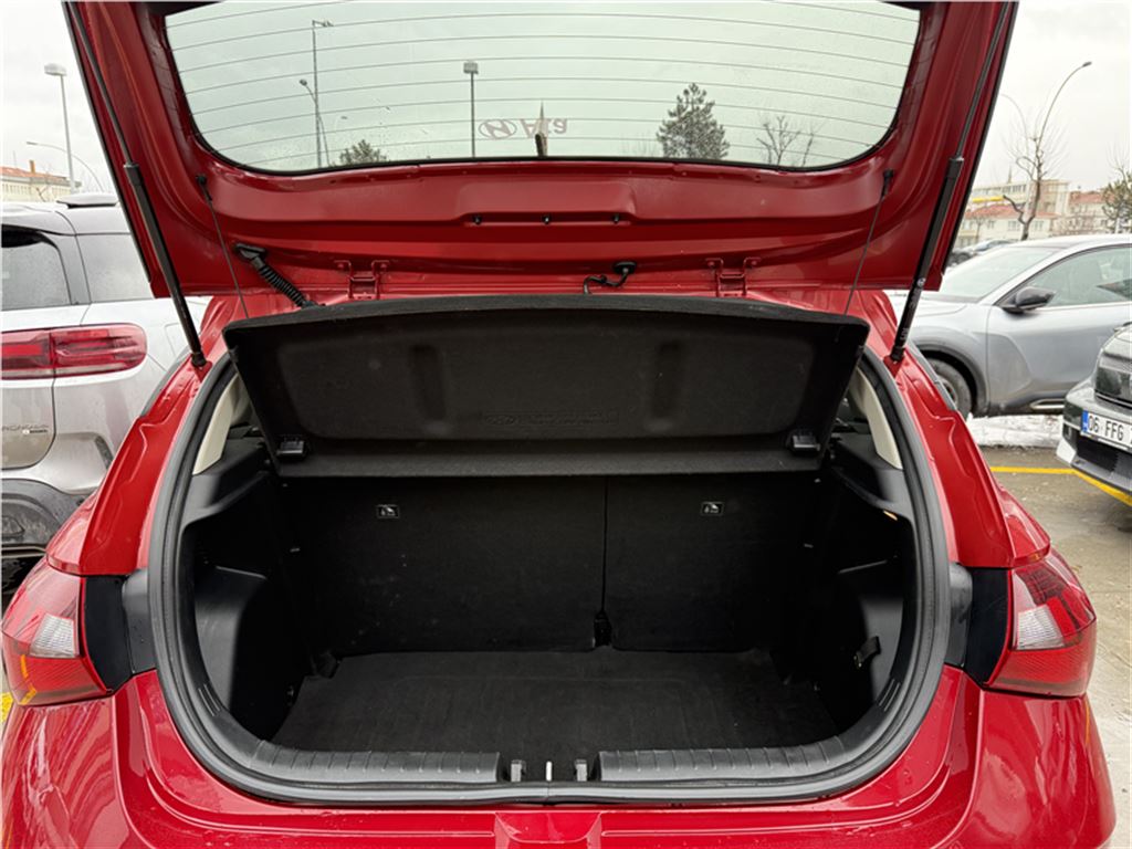 Hyundai i20 1.4 MPI STYLE