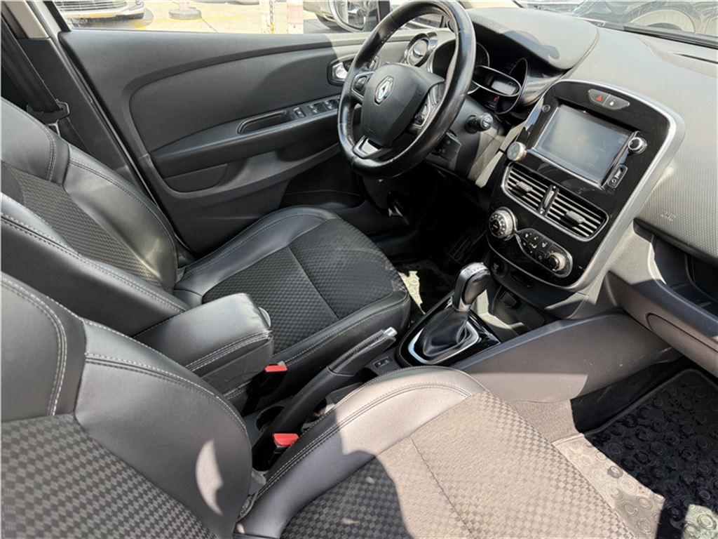 Renault Clio SportTourer 1.5 dCi Icon EDC